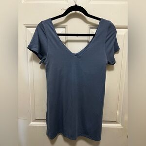 Athleta Essence Support Women's Blue V-Neck Top Size M